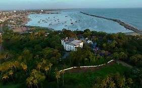 D Fort Hotel Kollam